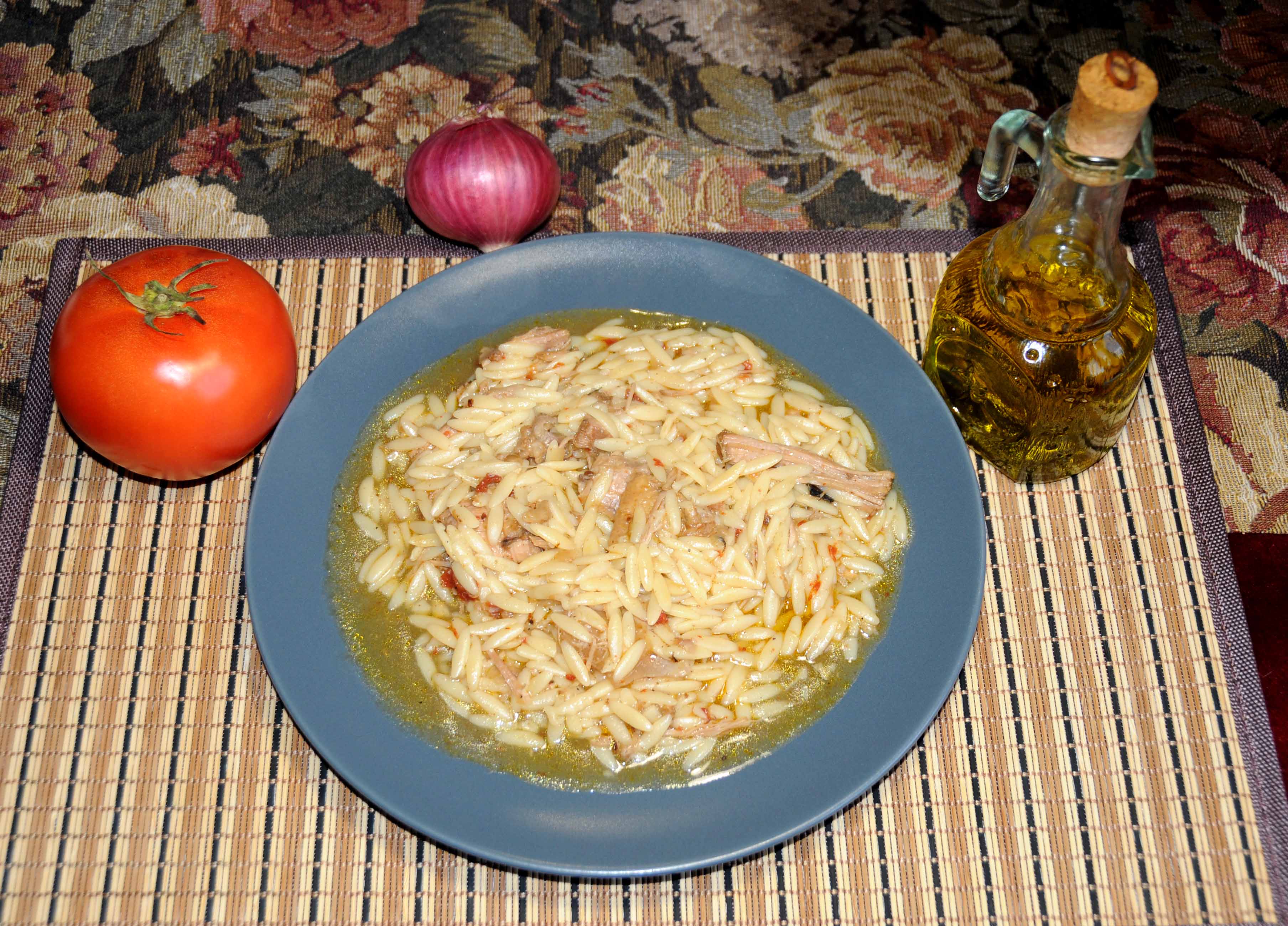 Γαλοπούλα γιουβέτσι - Turkey with orzo thick orzo pasta
