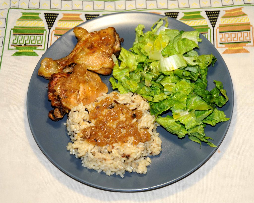 Κοτόπουλο βραστό ή ψητό με ρύζι και σαλάτα μαρούλι - Chicken boiled or roasted with rice and lettuce salad