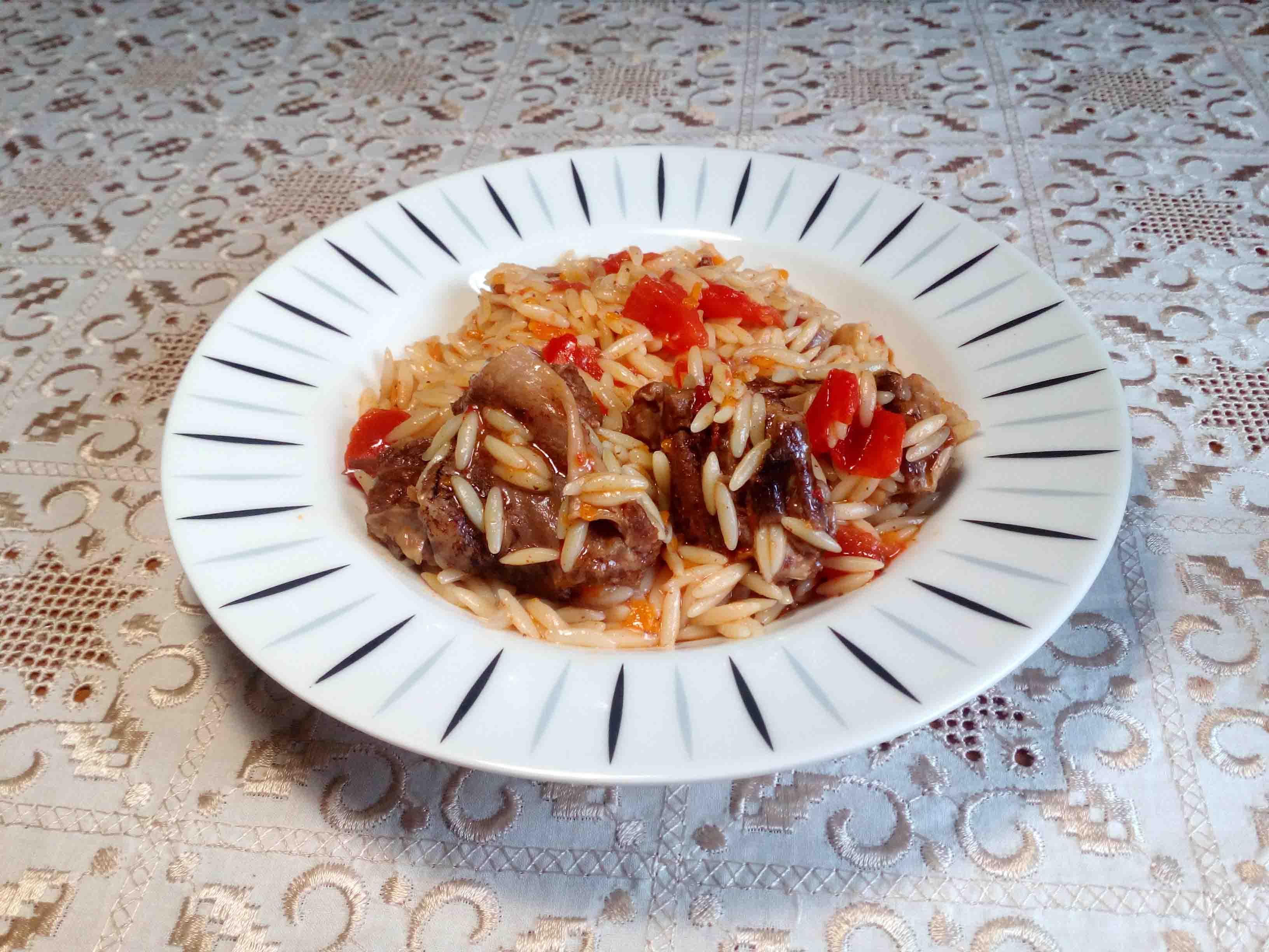 Μοσχαράκι γιουβέτσι - Beef with Pasta