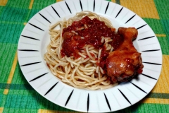 Κοτόπουλο με μακαρόνια - chicken with spaghetti
