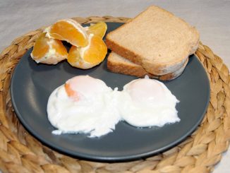 Πρωϊνό με αυγά ποσέ - Breakfast with-Poached Eggs