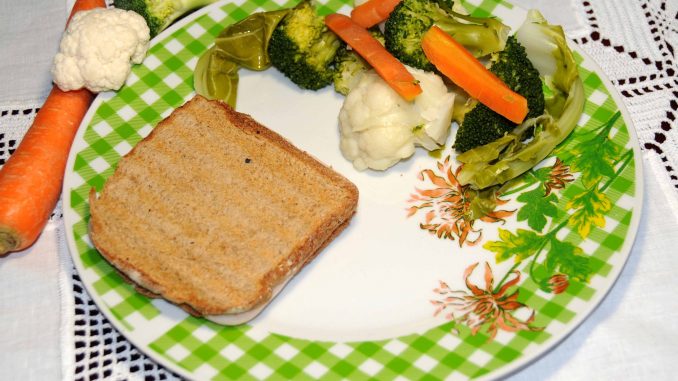 Τόστ γαλοπούλας με λαχανικά - Turkey Toast with Vegetables