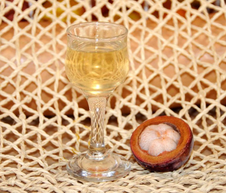 Λικέρ μάγκοστιν Της Κατερινας οι συνταγες