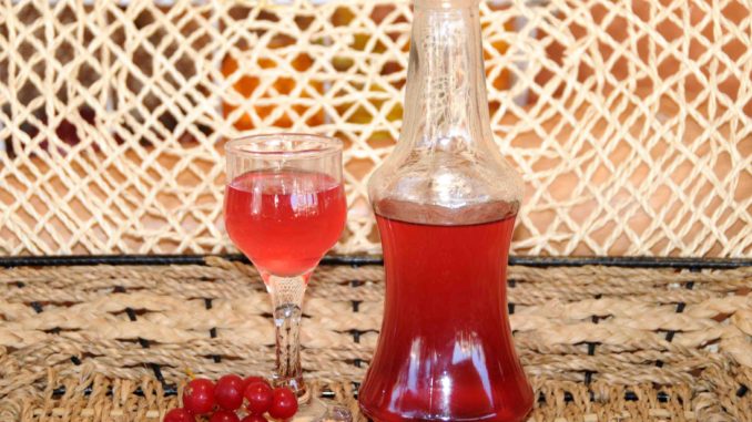 Λικέρ φραγκοστάφυλο - Redcurrant liqueur