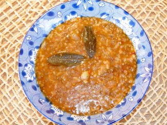 Φακές με ρύζι σούπα (Φακόρυζο)